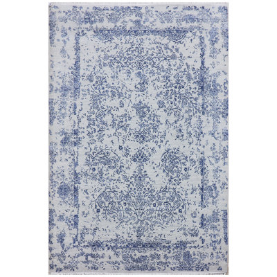 BROKDC140SIBL Floral Area Rug in Blue