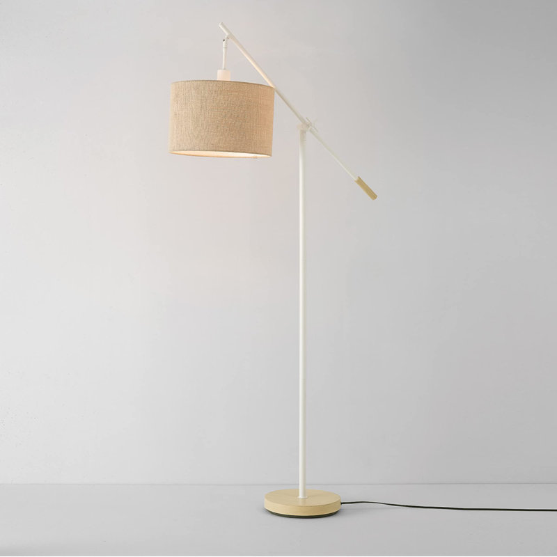 Bushra 65.98'' Traditional Floor Lamp