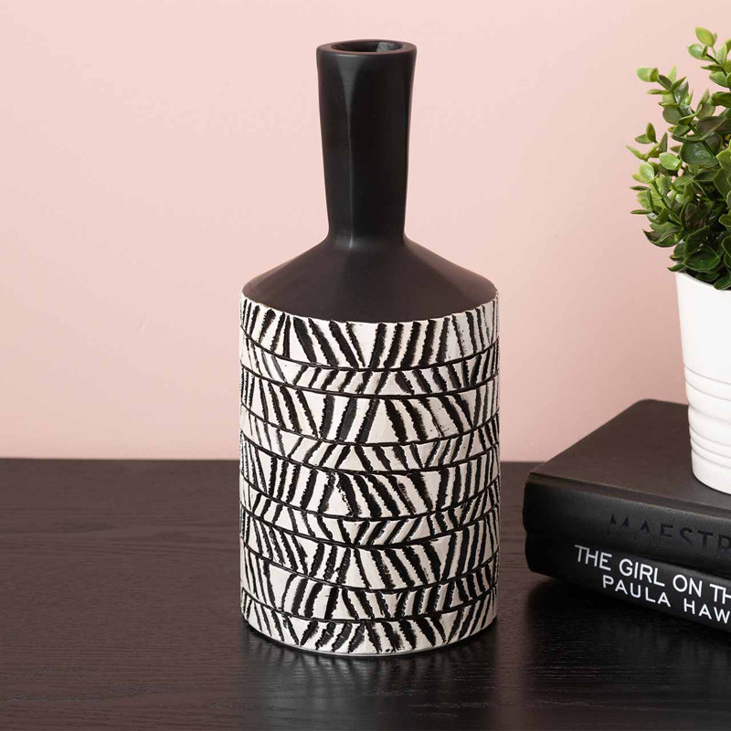 Johnmartin Black/White 29.5Cm Indoor / Outdoor Resin Table Vase Jar