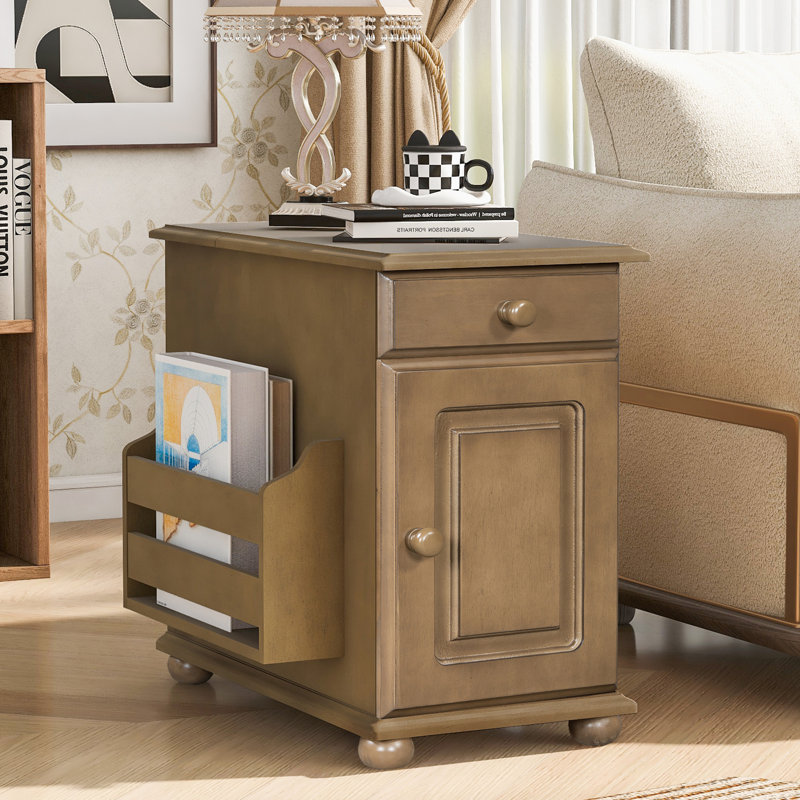 Table de bout vintage avec dessus rabattable, ports USB, tiroir avec porte-gobelets et bibliothèque | Idée de cadeau