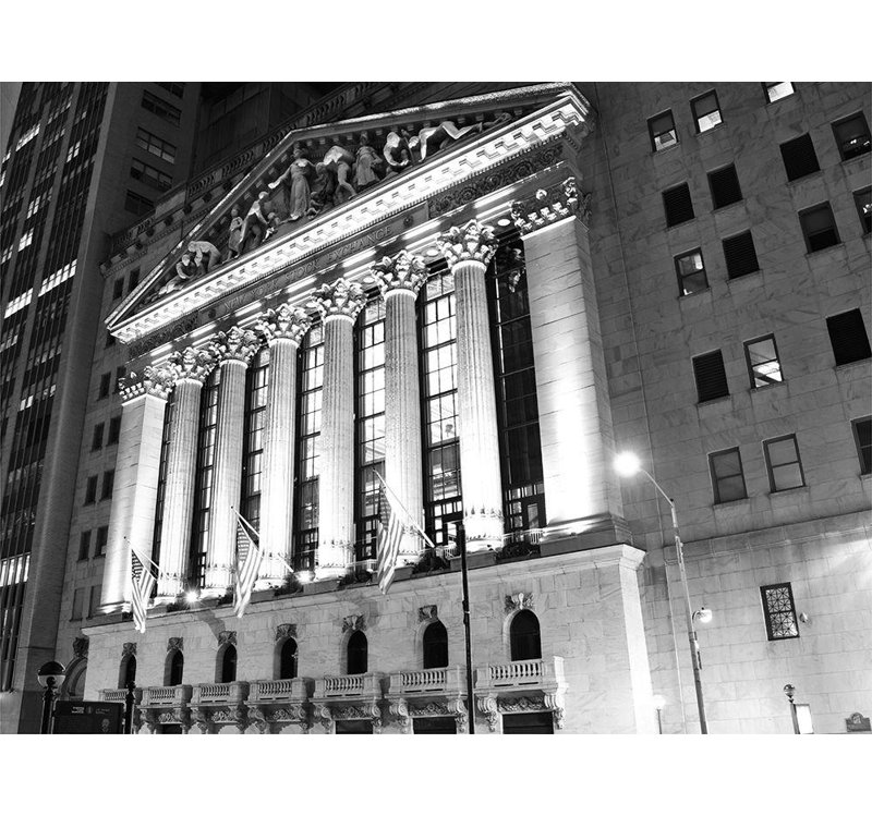 «Latitude Run® Maier, Phil Gallery, art sur toile tendue: New York Stock Market at Night, H 28 po x l 36 po