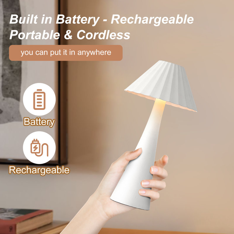  Nelie 10.5" LED Table Lamp, White
