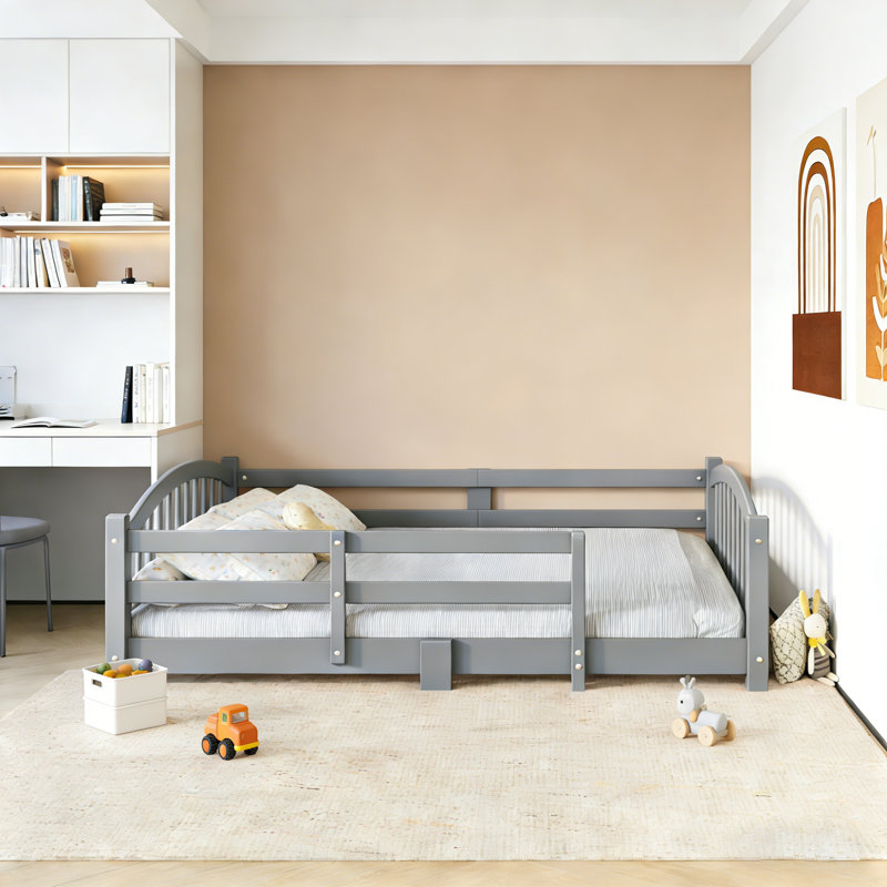 Lit bas Montessori avec rails de sécurité et tête de lit, Gris, Plein
