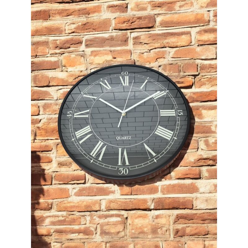 Geko Wall Clock, Black