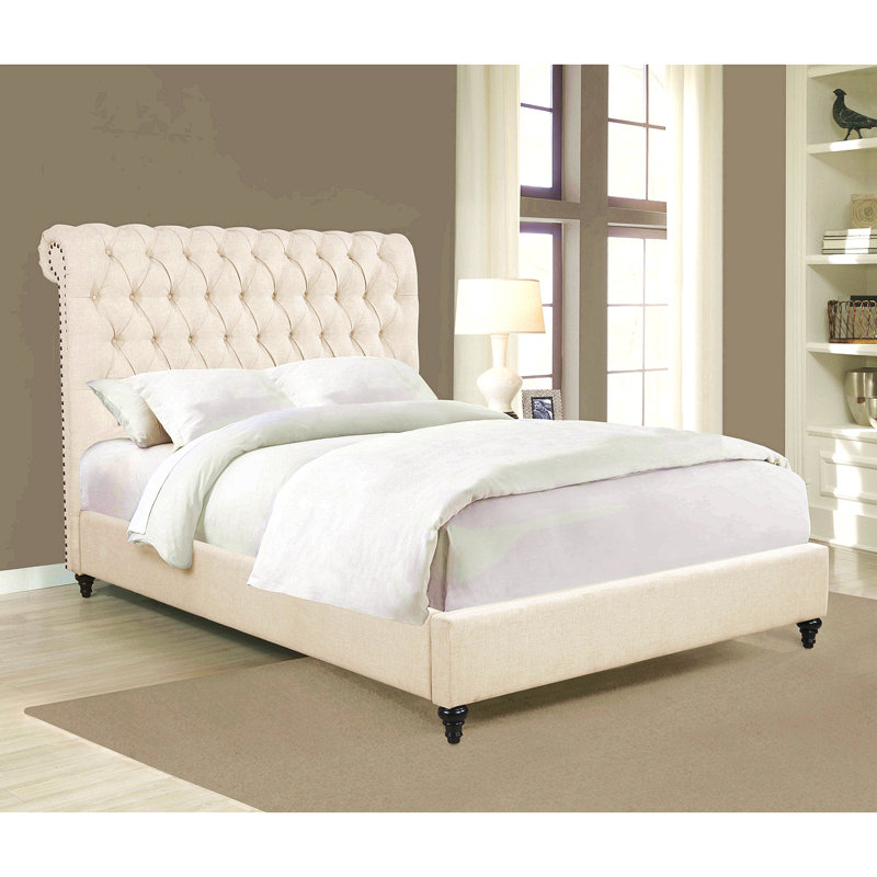 Grand lit tapissier Clemence Beige