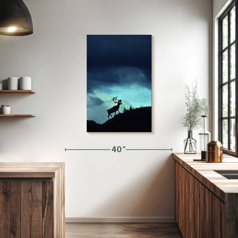 Silhouette de cerf au crépuscule, H 36 po x l 24 po