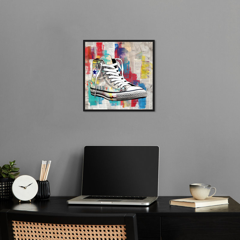 Art mural moderne "Sneaker" par Notoriart, Cadre noir, H 13 po x l 13 po