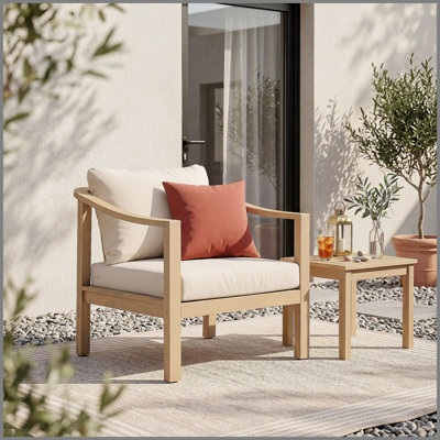 Fauteuil club de patio en bois d'acacia, siège de 26,38 po de profondeur avec coussin moelleux, dossier en lattes de bois, convient aux porches, jardins, arrière-cours et balcons (teck clair + coussin crème)