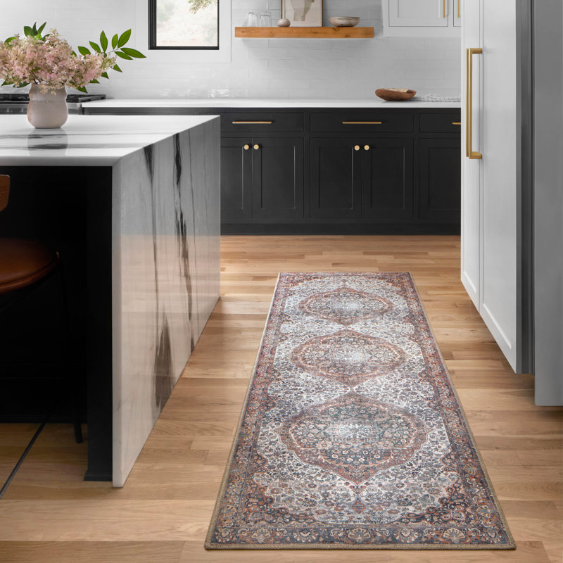 Tapis oriental ivoire / rouge Vache, Tapis de couloir 2 pi 6 po x 12 pi