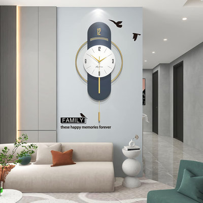 Horloge murale moderne en bois Demet