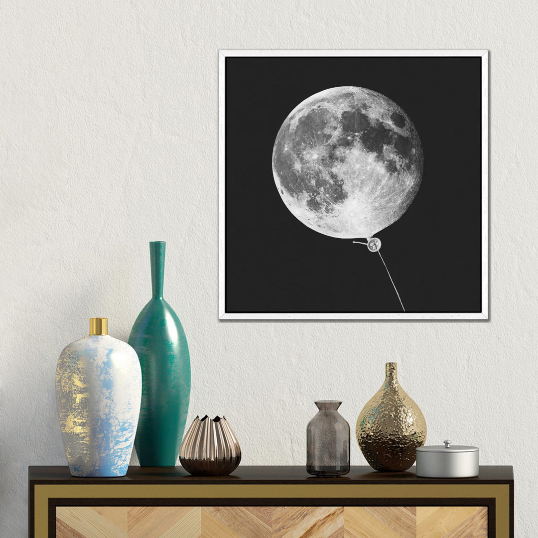 Moonballoon von Jonas Loose - Galerie-umwickelte Leinwand Giclée auf Leinwand