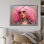 Déesse discopunk avec des cheveux roses sur toile
