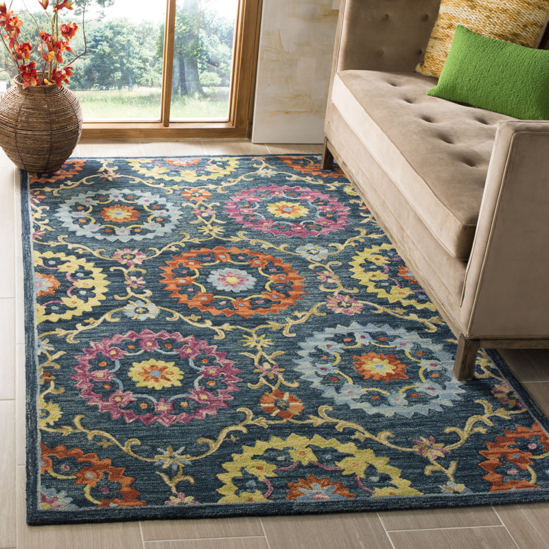 Suzani Hand Hooked Wool Geometric Rug, Rectangle 5' x 8'
