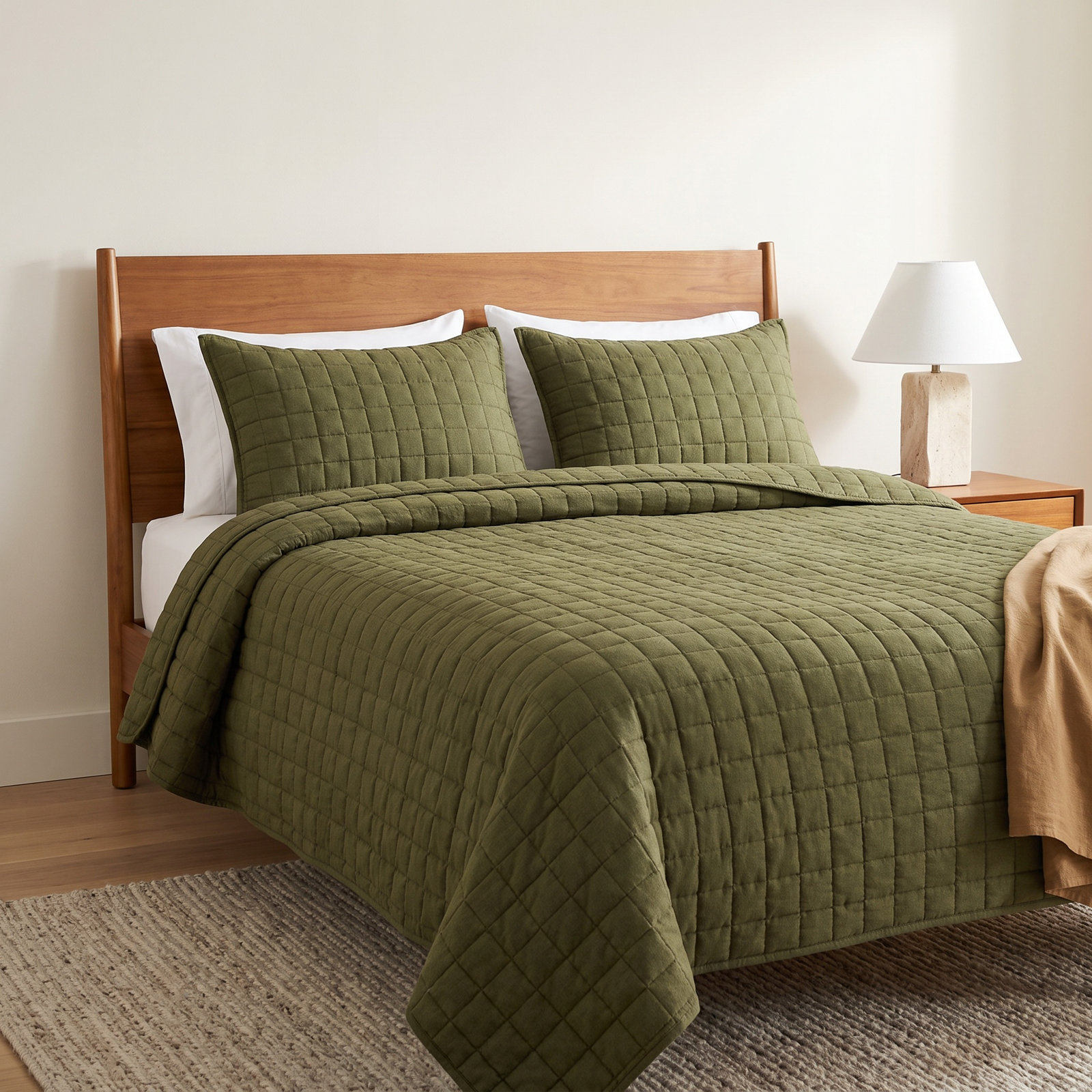 Nena Linen Quilt Set, Queen + 2 Standard Shams, Moss Green