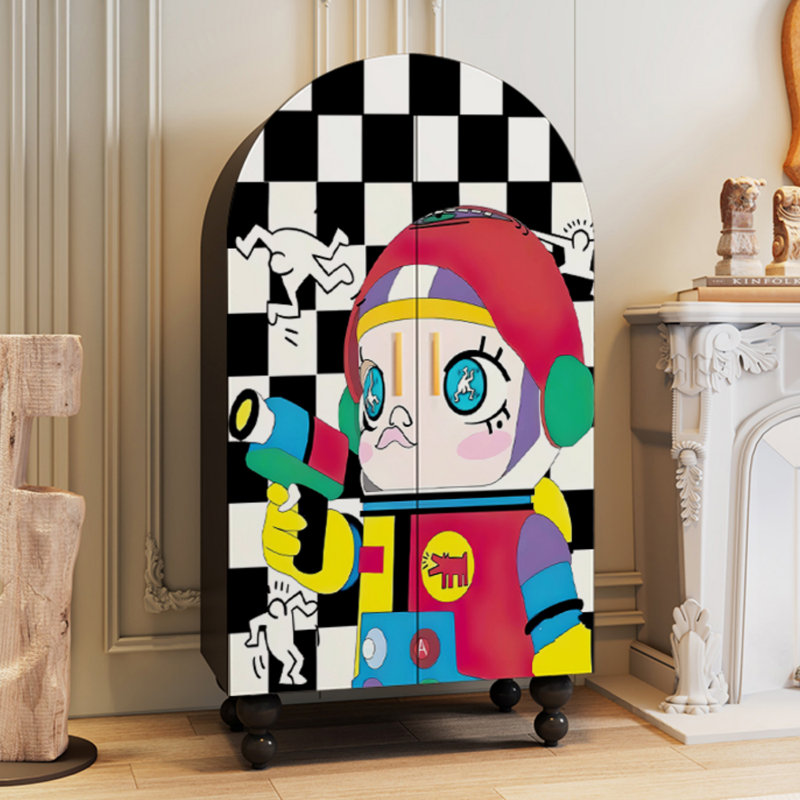 Armoire arquée avec tablettes et portes