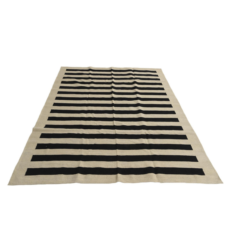 Tapis noir et blanc Orta