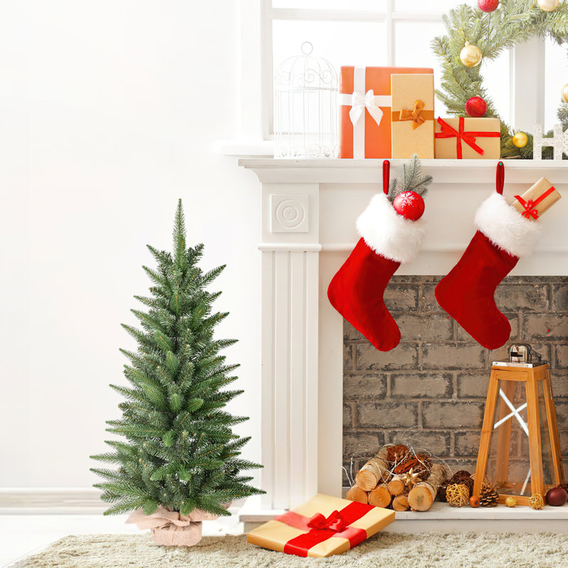 Mini arbre de Noël en PE / PVC non éclairé avec base en toile de jute, 2.5' H