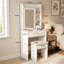 Ensemble de meuble-lavabo blanc compact avec éclairage à DEL réglable, rangement caché, miroir et tabouret rembourré - parfait pour les petites chambres