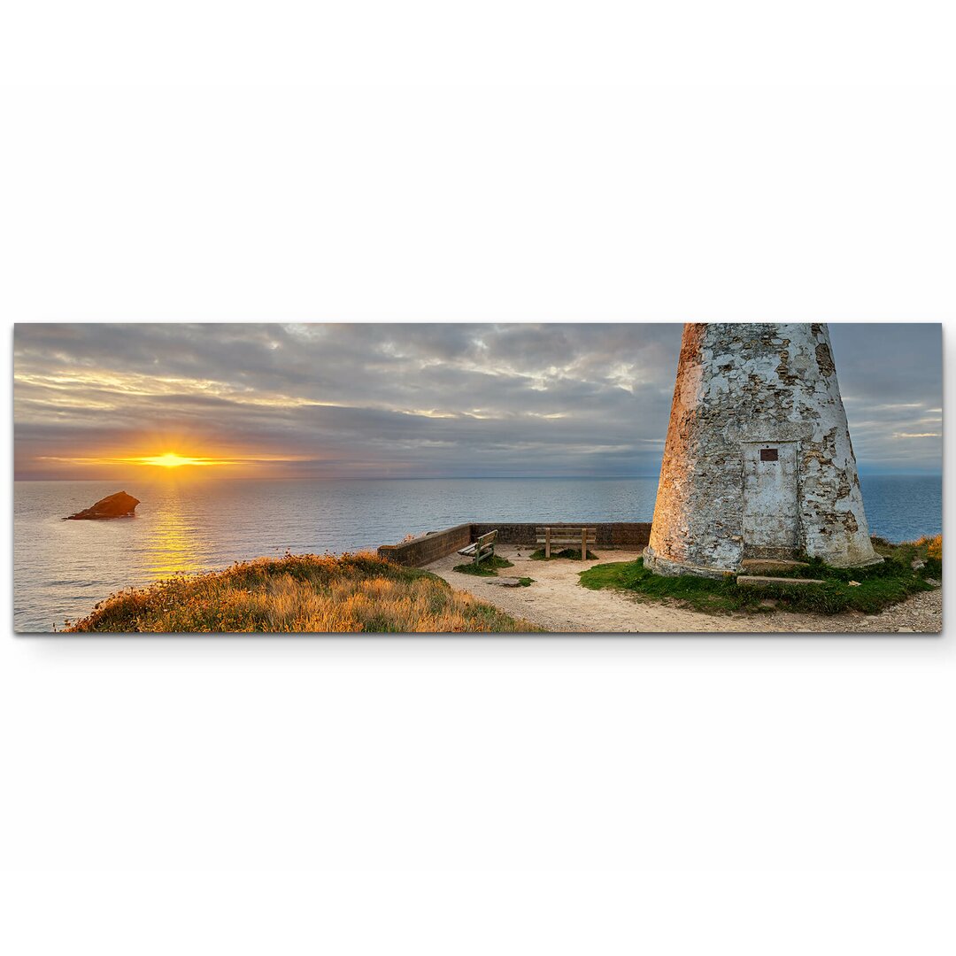 Leinwandbild Alter Leuchtturm bei Portreath in Cornwall