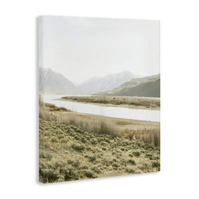 «River Mountains Peace», toile par Leah Straatsma