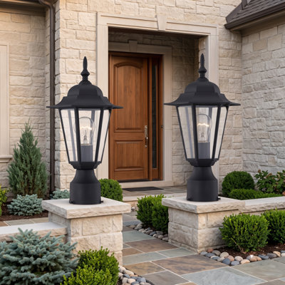 Stained Glass Lantern Head Post Lantern