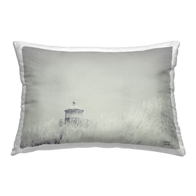 Coussin décoratif gris à motif de phare imprimé par Nathan Larson