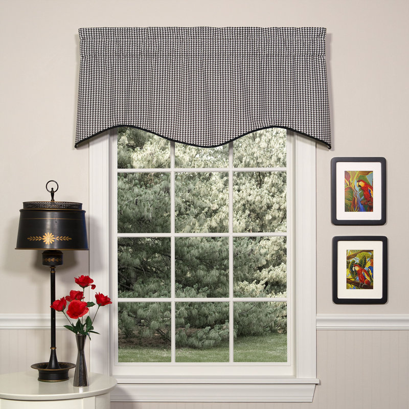 Houndstooth Traditional Cotton Winston Valance
