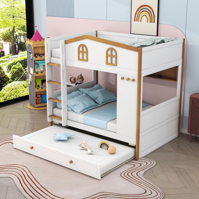 Lit superposé en bois avec tablettes et lit gigogne Wooden House, Double sur double