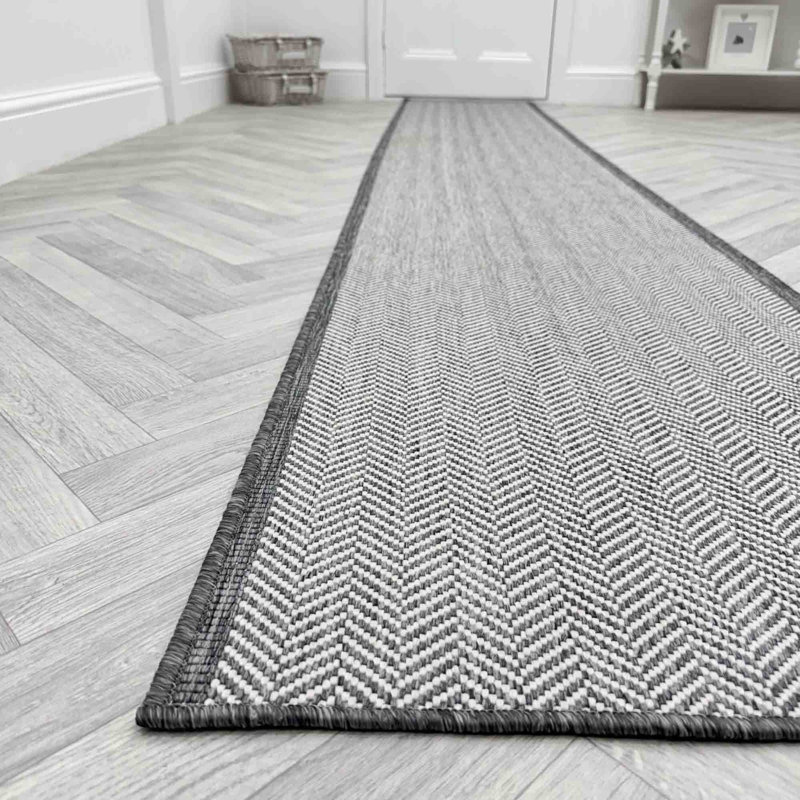 Runner Geometric Flatweave Indoor / Outdoor Area Rug, Runner 60 x 420 cm