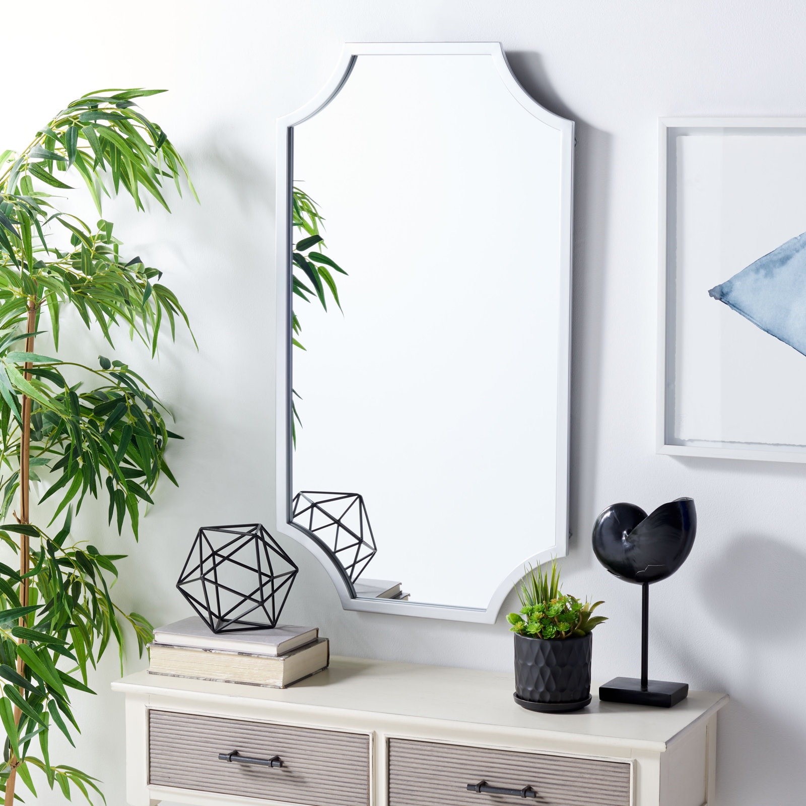 Toretto Metal Scalloped Wall Mirror, Silver