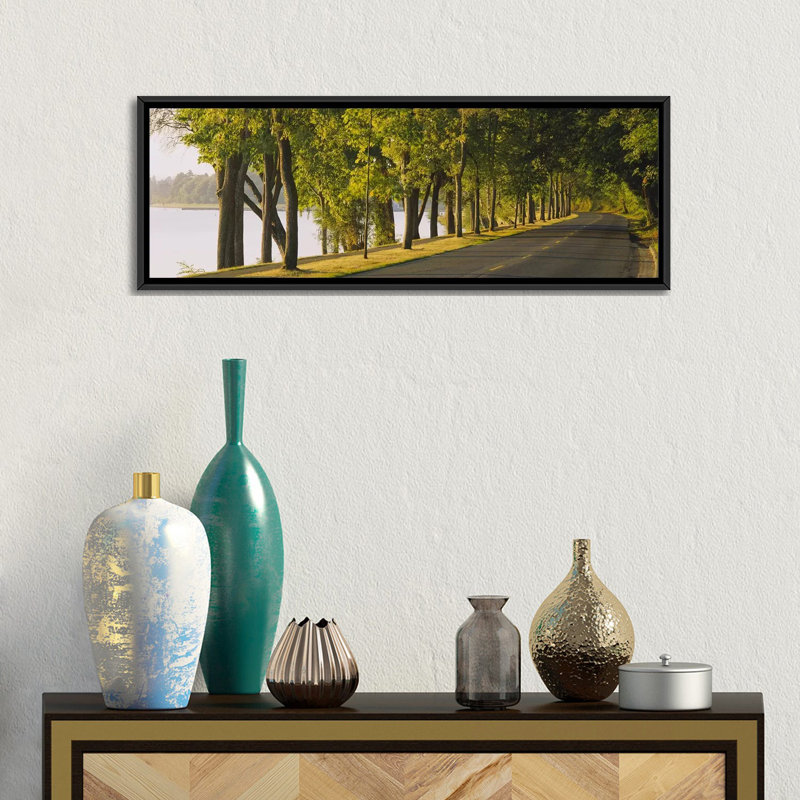 Reproduction de photo sur toile tendue, "panoramique, arbres le long d'une route, Lake Washington Boulevard, Seattle, Washington"