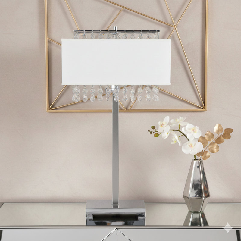 Grande lampe de table en métal de 28 pouces avec une finition argentée, complétée par un abat-jour blanc et des détails décoratifs en cristal