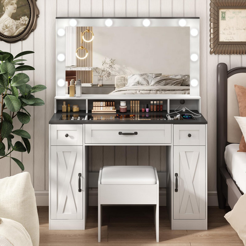 Coiffeuse Caprina
