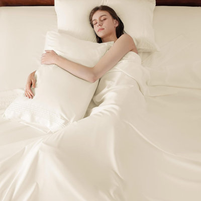 Ensemble de draps à bonnet profond - s'adapte aux matelas jusqu'à 21 pouces d'épaisseur - ensemble de draps GentleSoft, évacuation de l'humidité, draps et taies d'oreiller doux et rafraîchissants, ajustement facile et sécuritaire