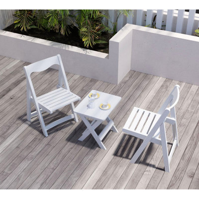 Table et chaise pliables avec hanches blanches et 2 chaises, mobilier d'extérieur idéal pour se détendre et bistro