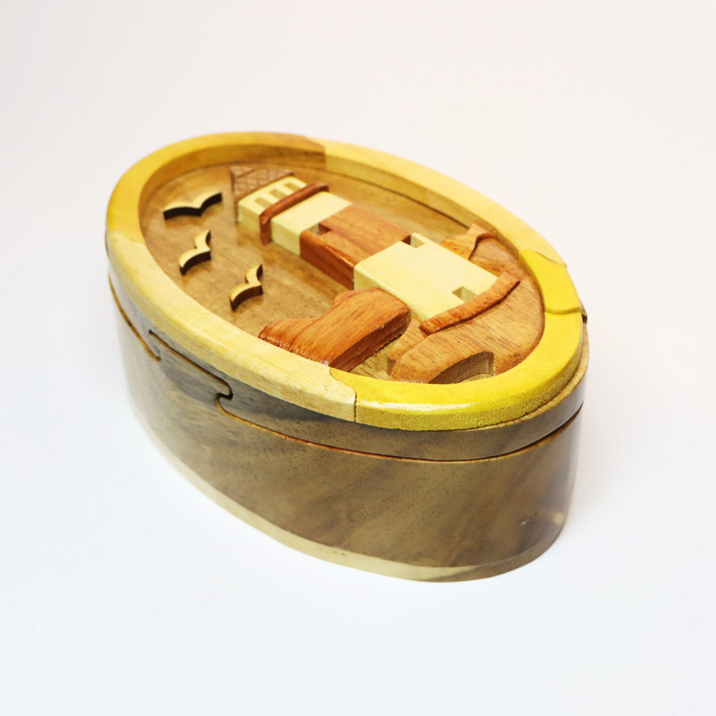Boîte à puzzle phare en bois intarsia
