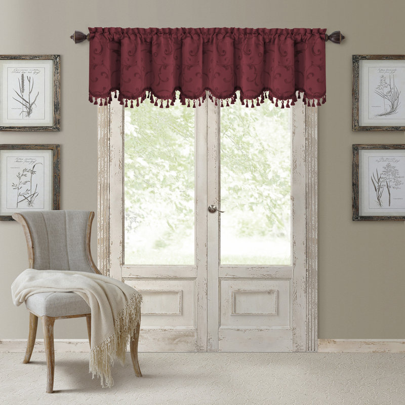 Rakowski Floral Scalloped Window Valance, Rouge