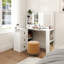 Coiffeuse avec 3 grands tiroirs et miroir rectangulaire de couleur blanche moderne