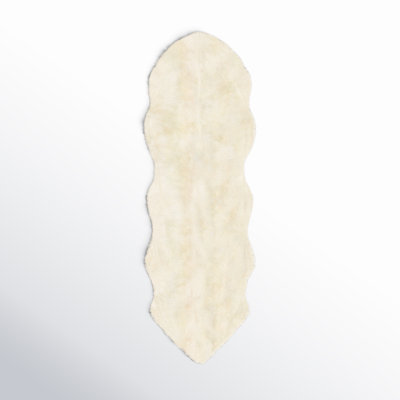 Mera White Handmade Sheepskin Rug