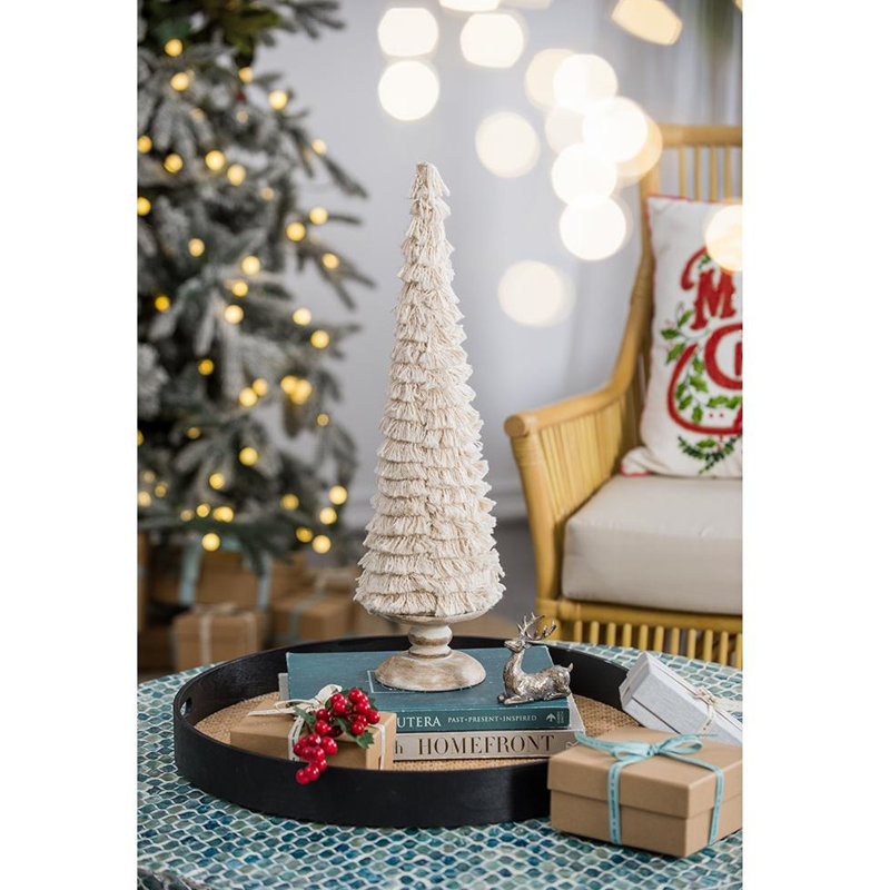 Cône orné de franges avec base en bois,  H 15 po x l 3,9 po x P 3,9 po