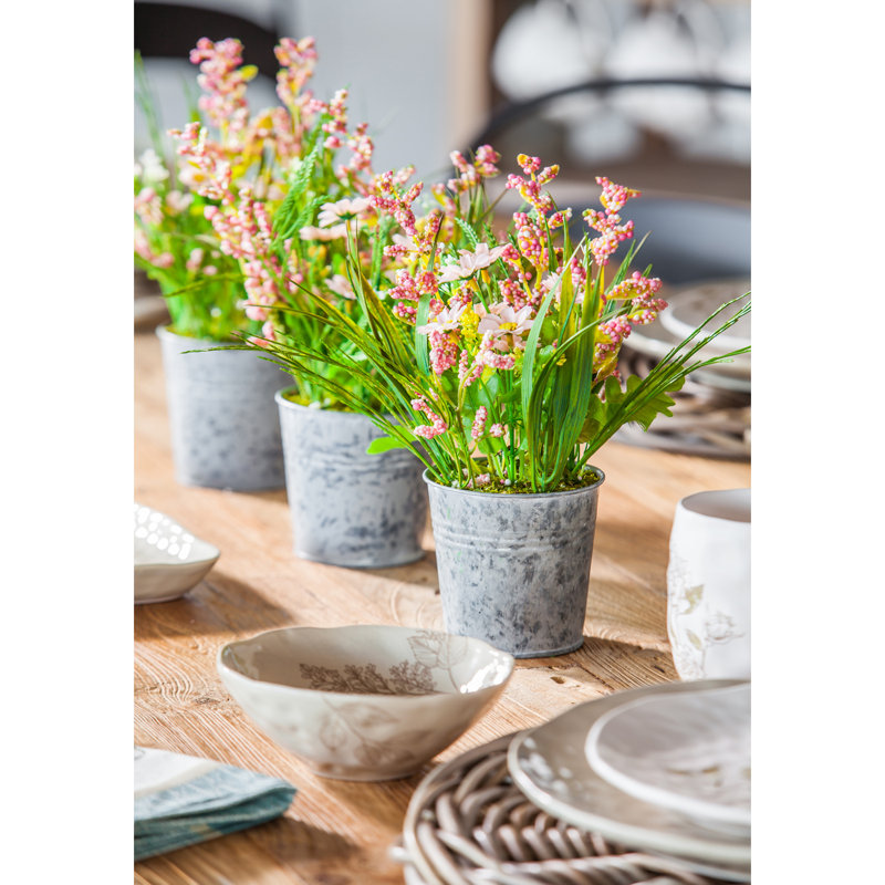 Arrangement floral en pot bouquet marguerites