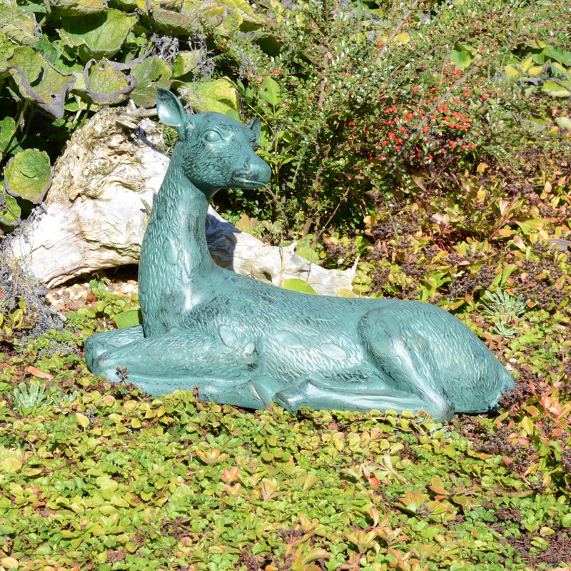Cael DEER Lying Large 36cm Aluminium, Gold Verdigris