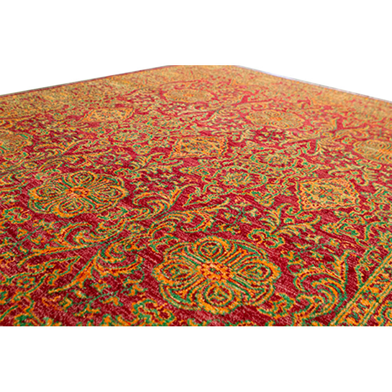 Wool Oriental Area Rug in Red