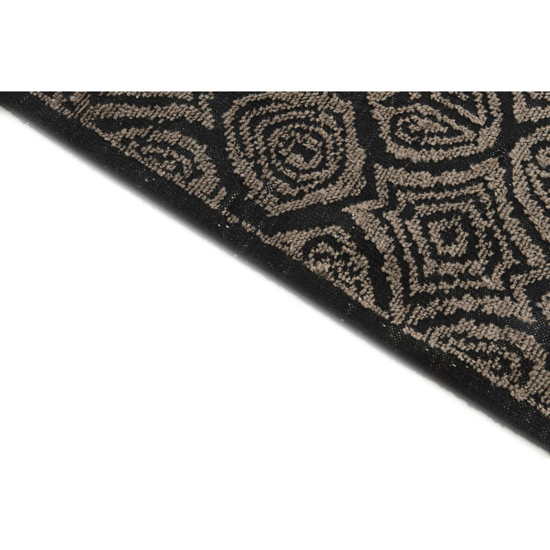 Iniguez Black Rug