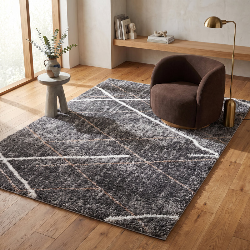 Tapis d'intérieur / géométrique gris / blanc à motif géométrique de 8 pi x 11 pi (7 pi 9 po x 10 pi 9 po) Branch Branch Arden