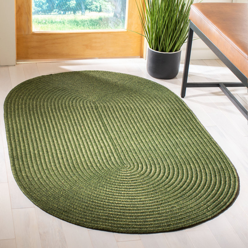 Lakehurst Solid Green Indoor/Outdoor Rug, Oval 122 x 183 cm