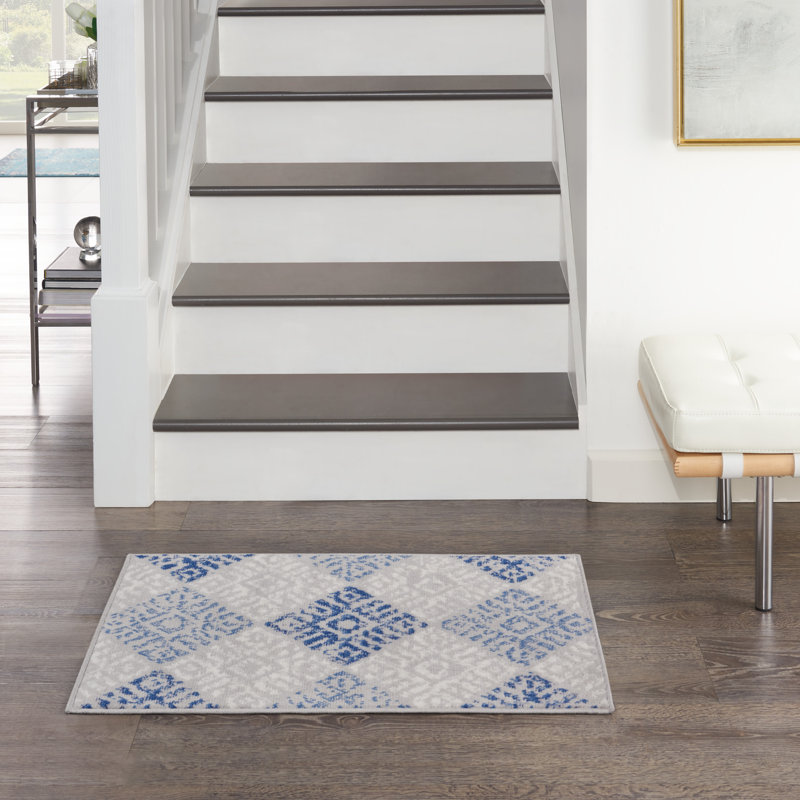 Geometric Indoor Rug, Rectangle 2' x 3'