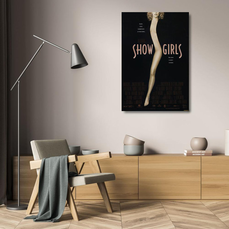 Show Girls, H 24 po x l 16 po