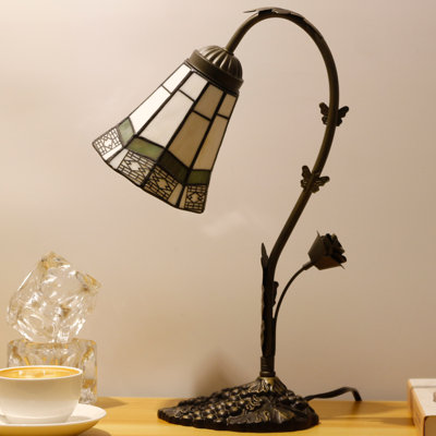 Abdinasir Desk Lamp