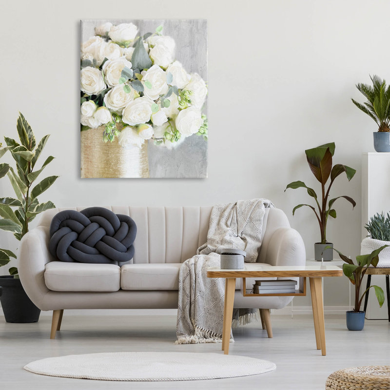 «Full White Rose Bouquet», estampe numérique par Anne Bailey, H 48 po x l 36 po x P 1,5 po, Toile tendue